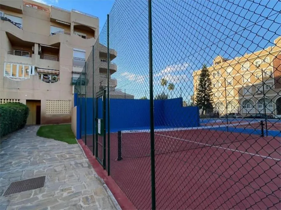 Piso En Entorno Natural Con Excelente Comunicacion Malaga 0*,